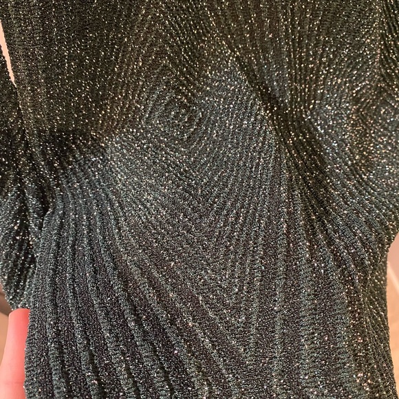 Dark Green Homecoming dress. Never worn - Picture 4 of 6